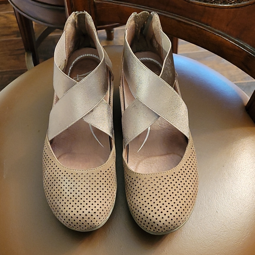 Dansko size 8